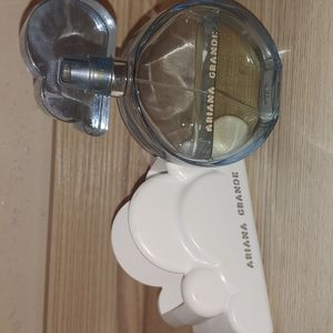 Ariana Grande Cloud perfume